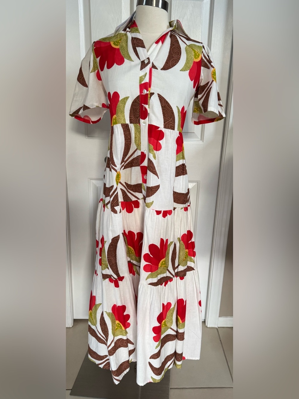 Gorgeous Wknd Women’s White Floral Button-Front Midi Dress  M